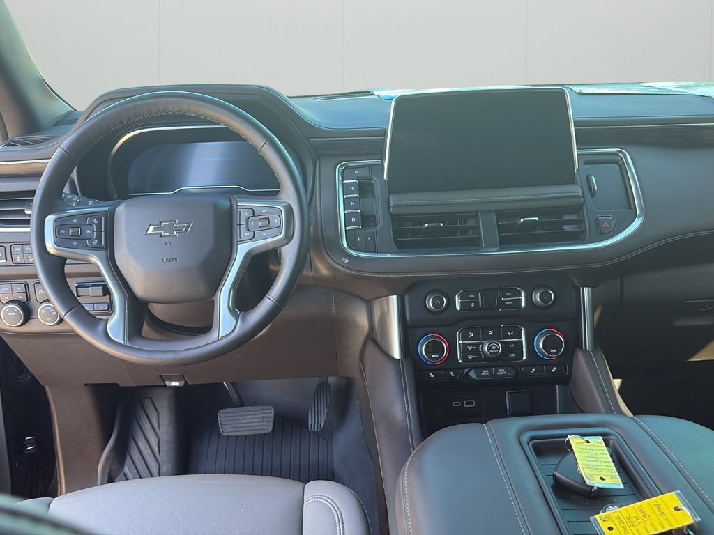 Used 2024 Chevrolet Tahoe Z71 w/ Luxury Package AWD/4WD image 10