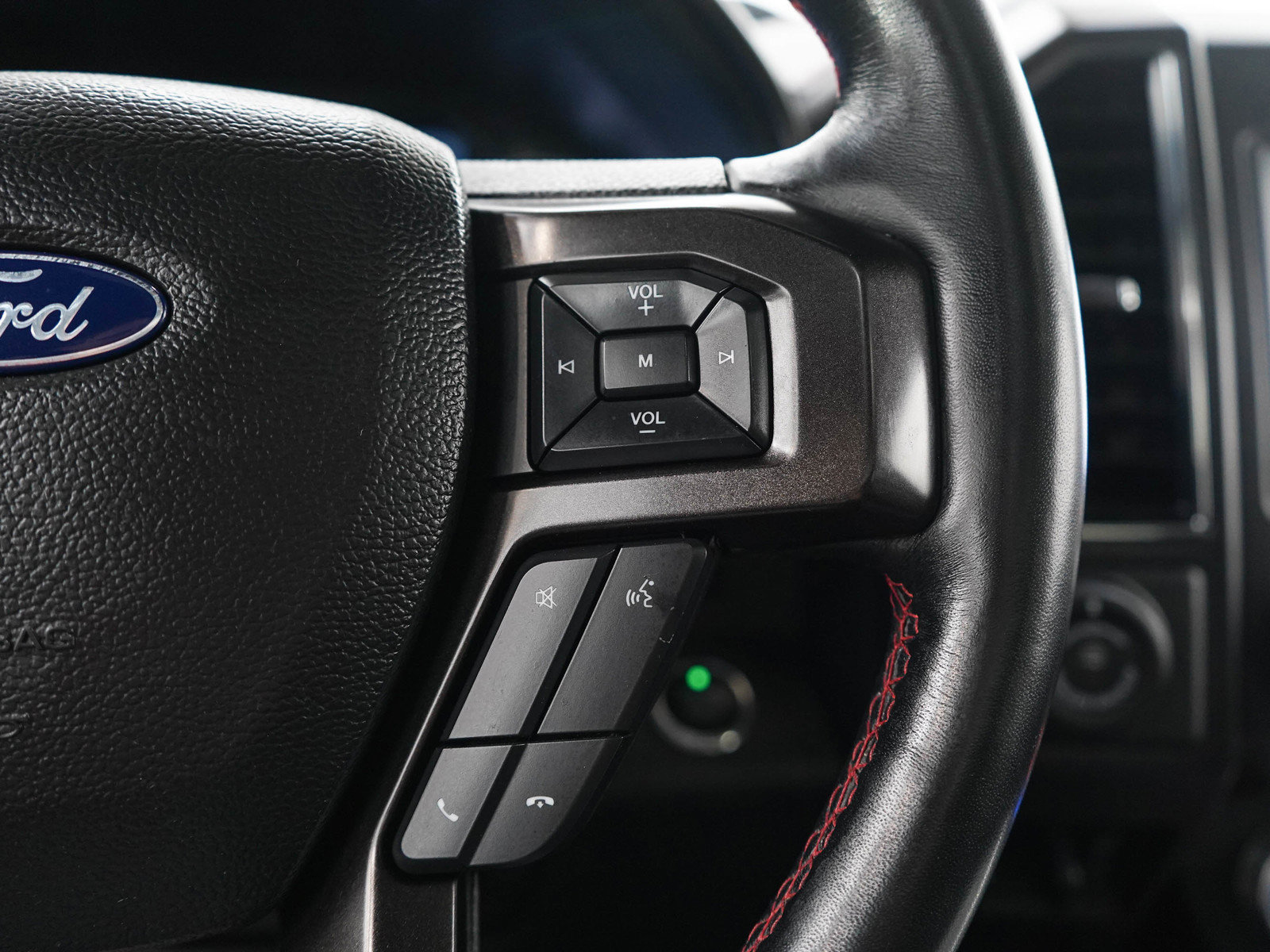Used 2021 Ford Expedition Limited AWD/4WD image 25