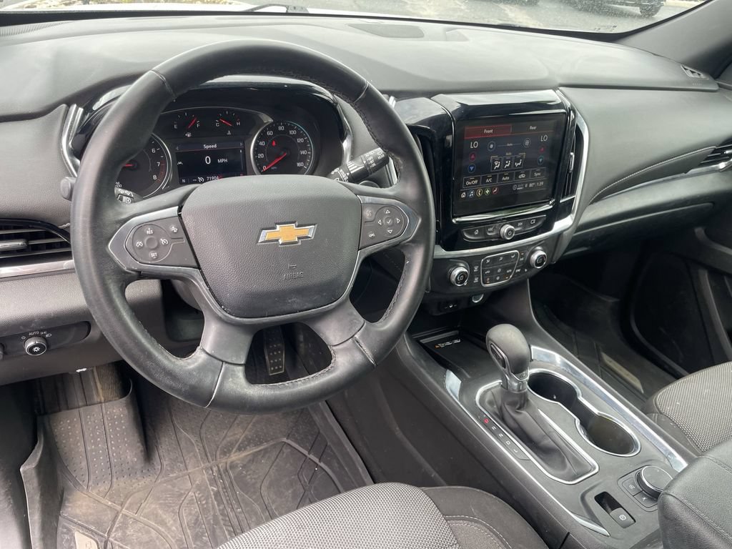 Used 2023 Chevrolet Traverse LT AWD/4WD image 10