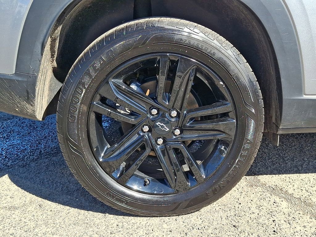 Used 2024 Chevrolet Trax ACTIV w/ Sunroof Package image 34