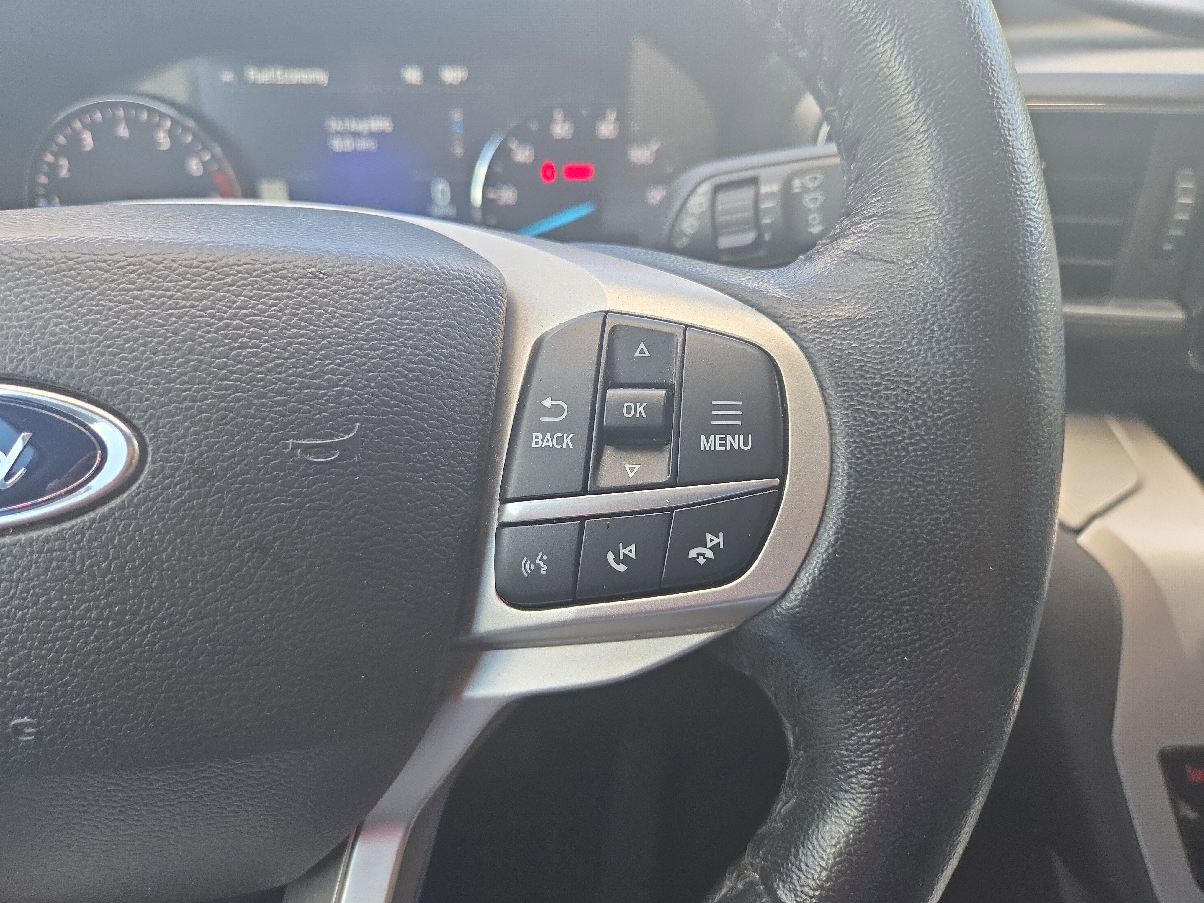 Used 2022 Ford Explorer XLT w/ Equipment Group 202A image 13