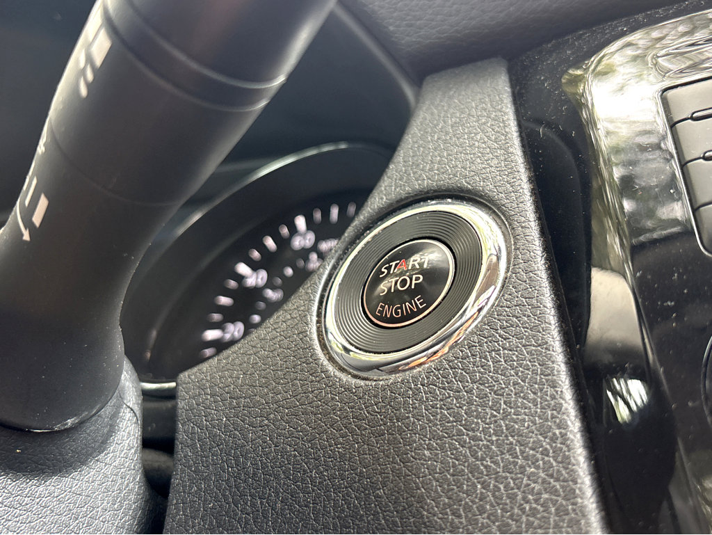 Used 2020 Nissan Rogue SL w/ Premium Package FWD image 7
