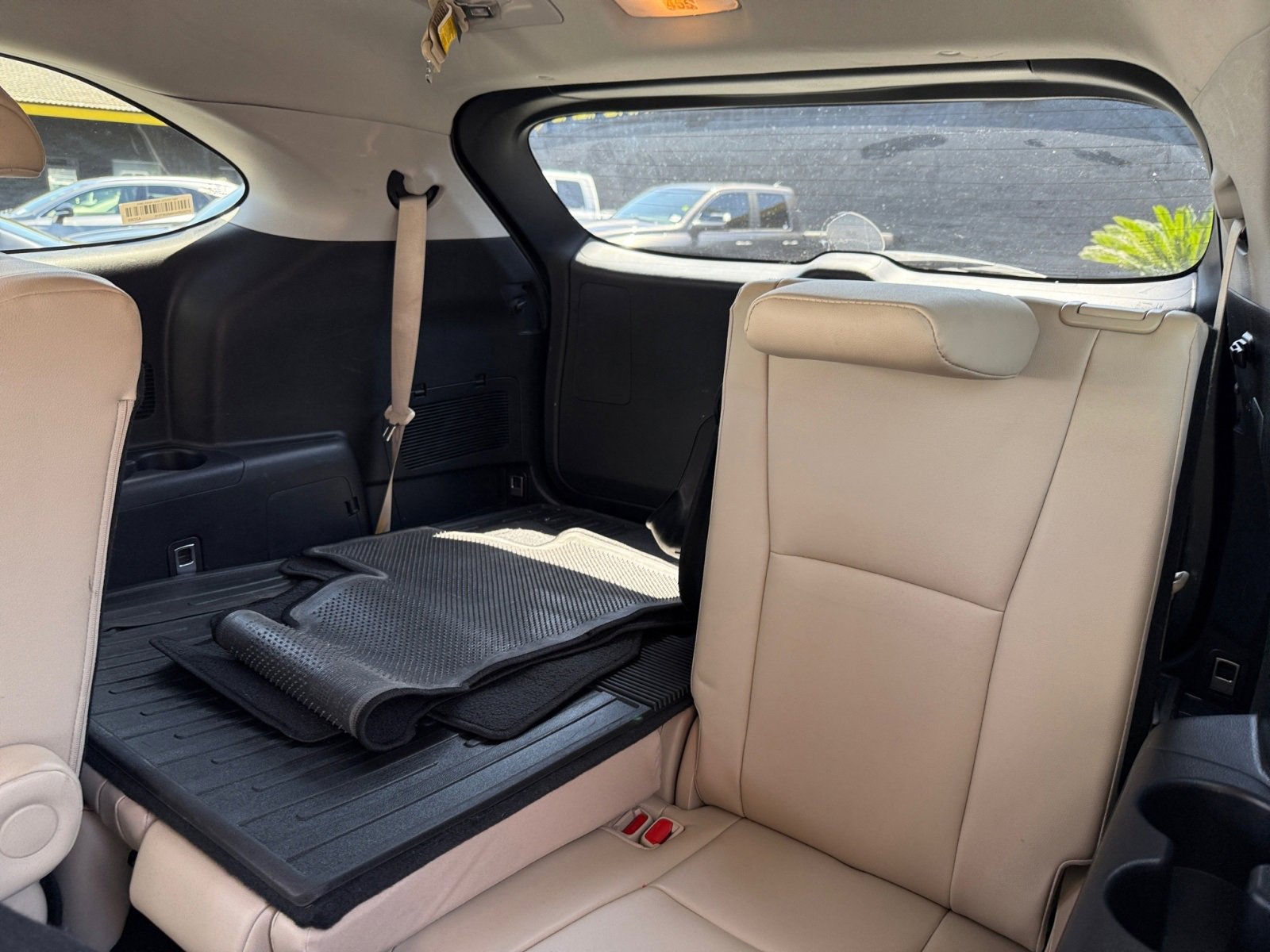 Used 2021 Toyota Highlander XLE image 18