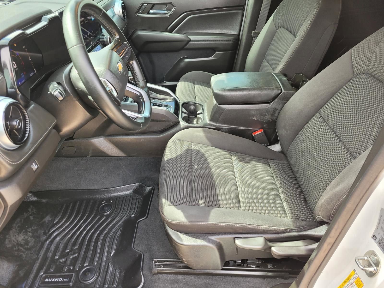 Used 2023 Chevrolet Colorado LT image 20