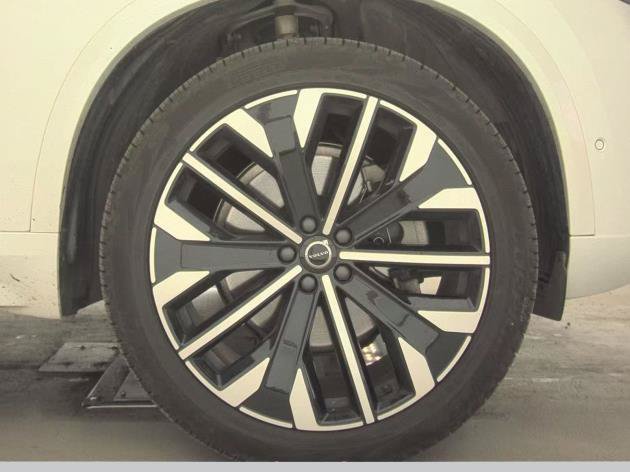 Used 2026 Volvo XC90 B6 Plus AWD/4WD image 9
