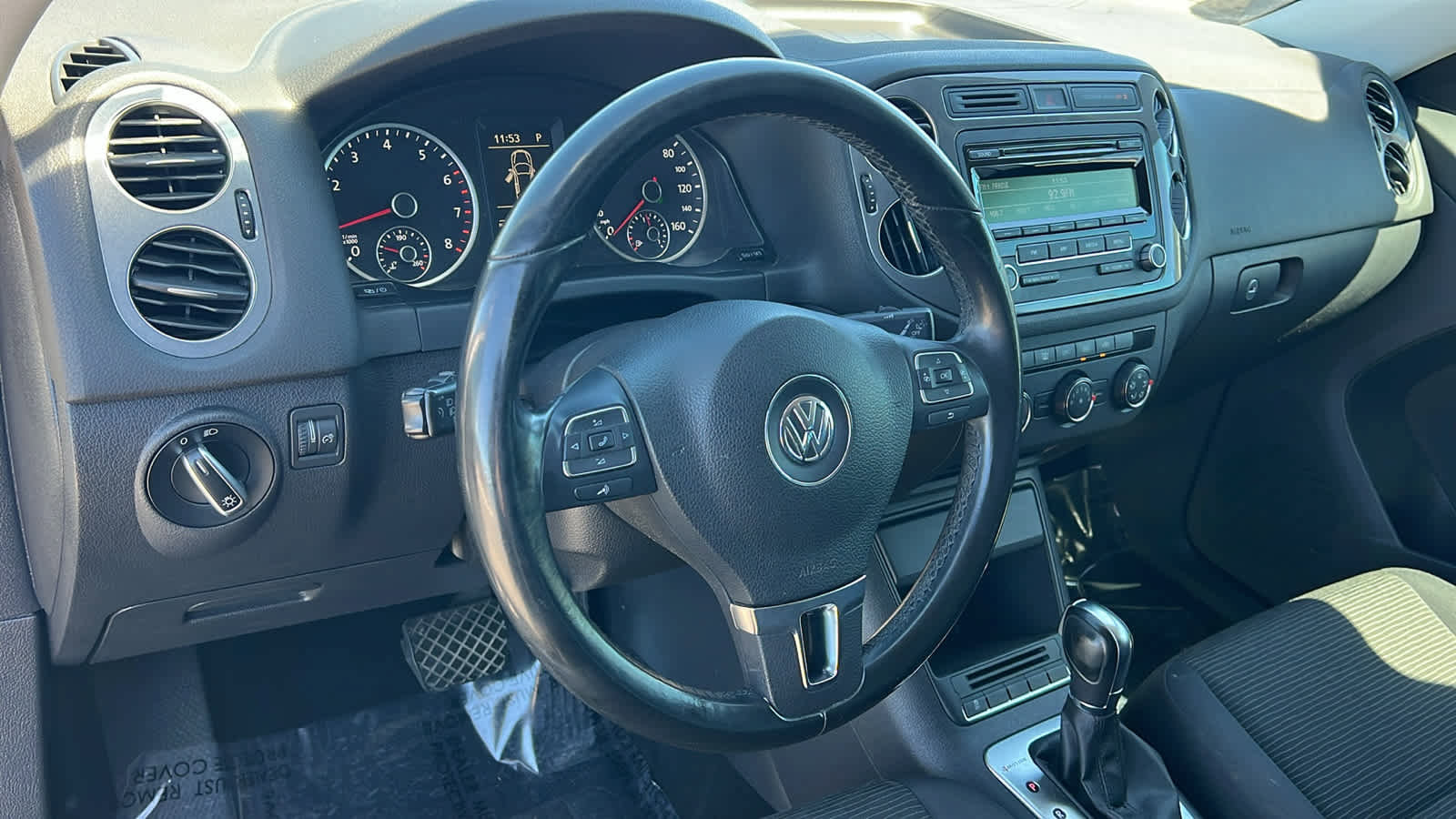 Used 2013 Volkswagen Tiguan S AWD/4WD image 10