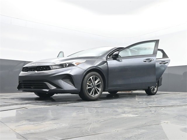 Used 2023 Kia Forte LXS image 30
