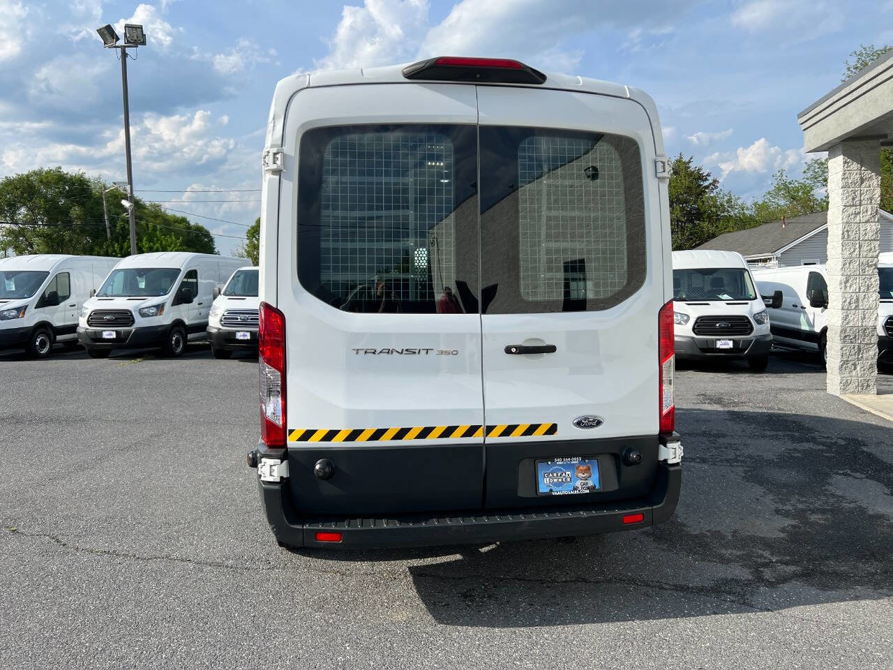 Used 2018 Ford Transit 350 148 Medium Roof RWD image 33