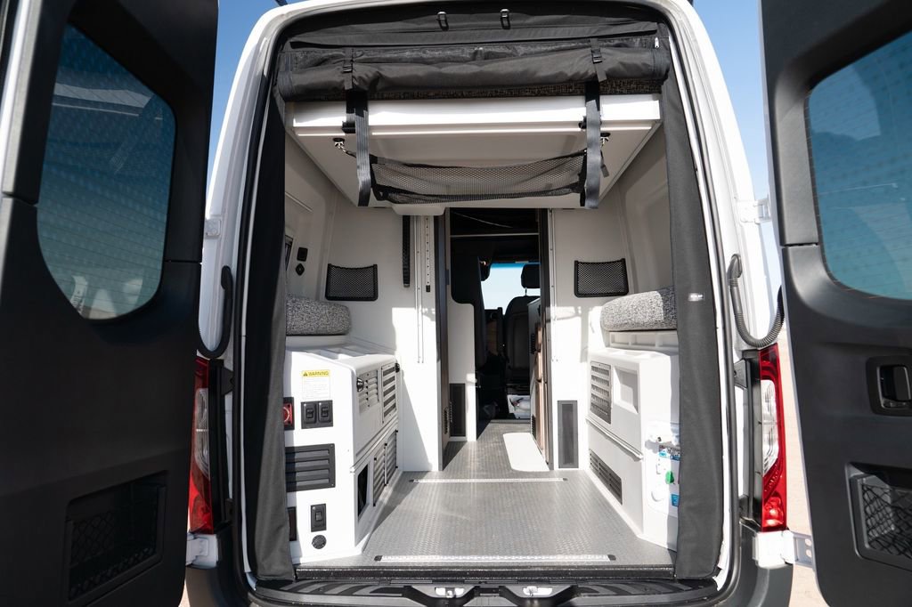 Used 2023 Mercedes-Benz Sprinter 2500 image 13