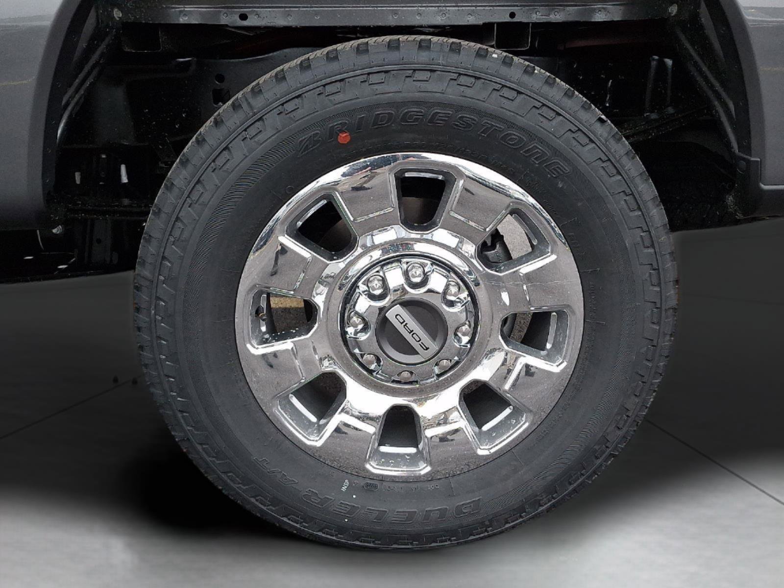 New 2026 Ford F250 Lariat w/ Chrome Package image 7