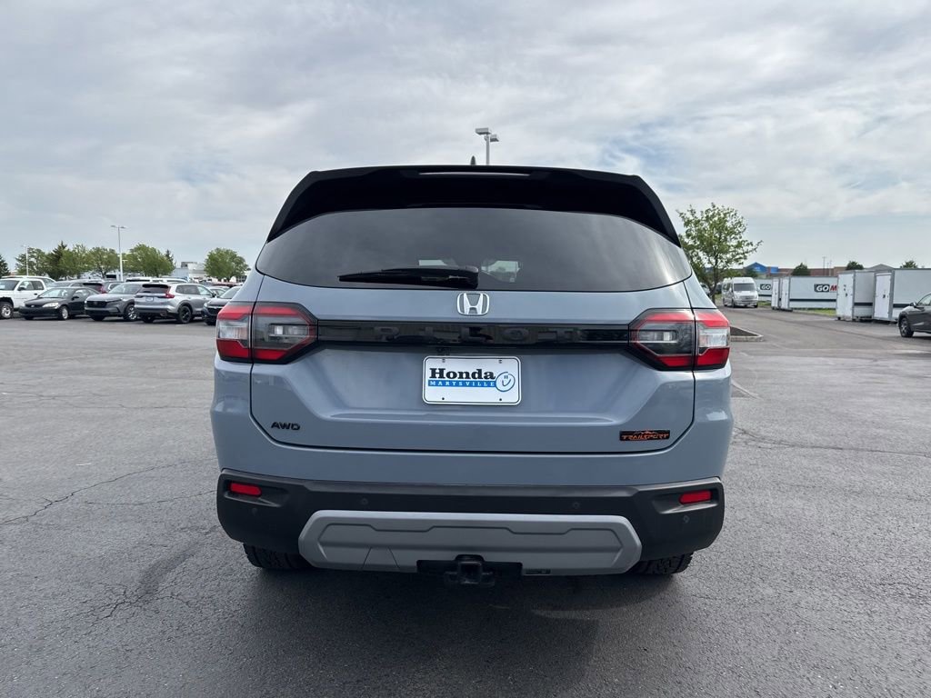 Used 2024 Honda Pilot TrailSport image 6