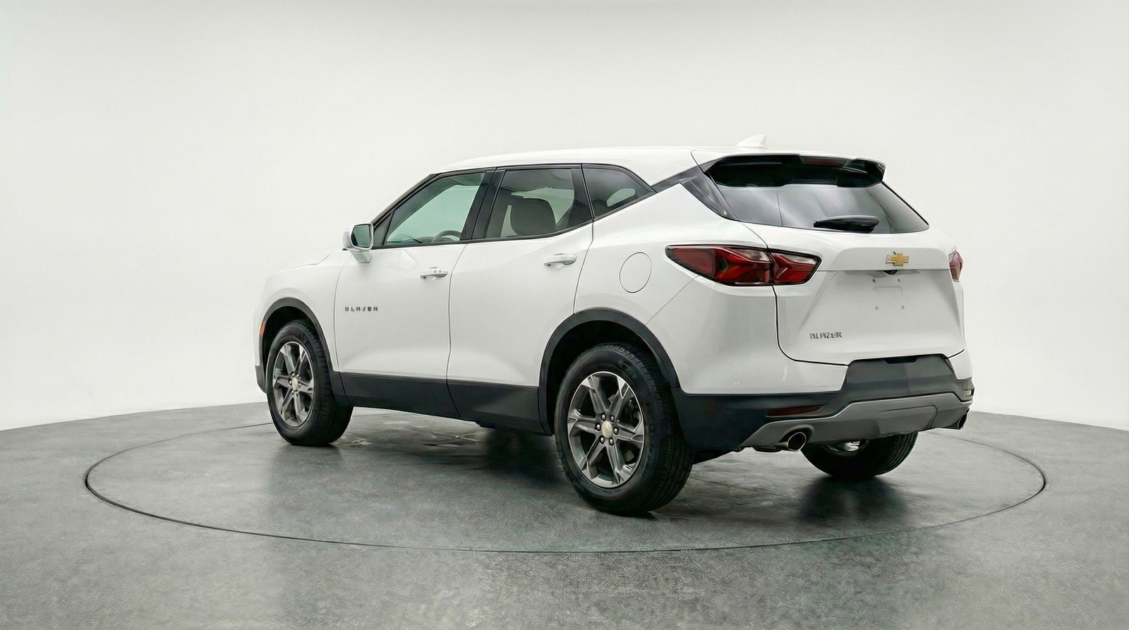 Used 2025 Chevrolet Blazer LT image 6