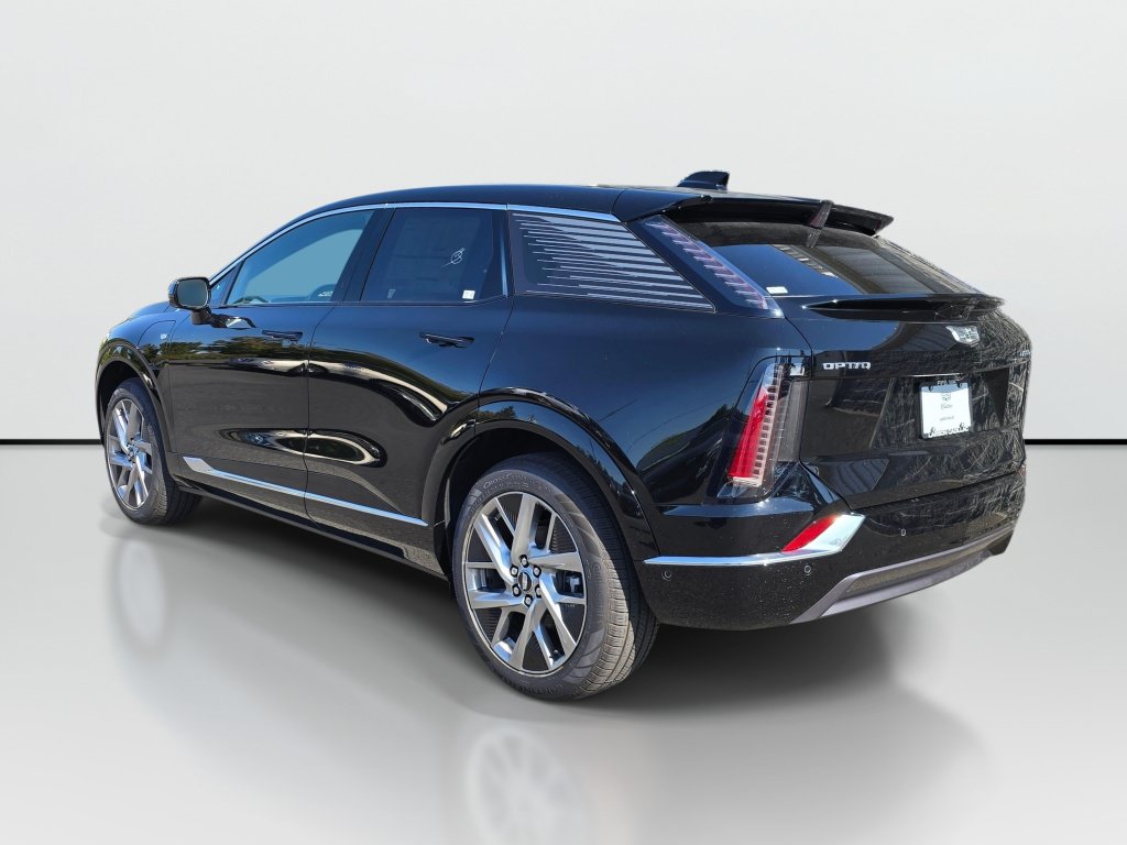New 2026 Cadillac Optiq Luxury 2 AWD/4WD image 4