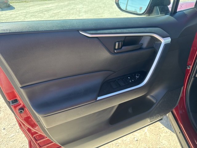 Used 2024 Toyota RAV4 LE image 22