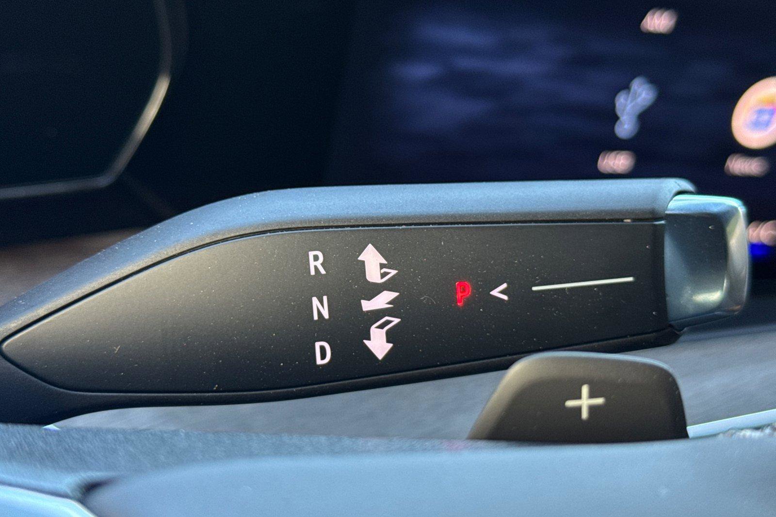 New 2025 Chevrolet Suburban High Country image 30