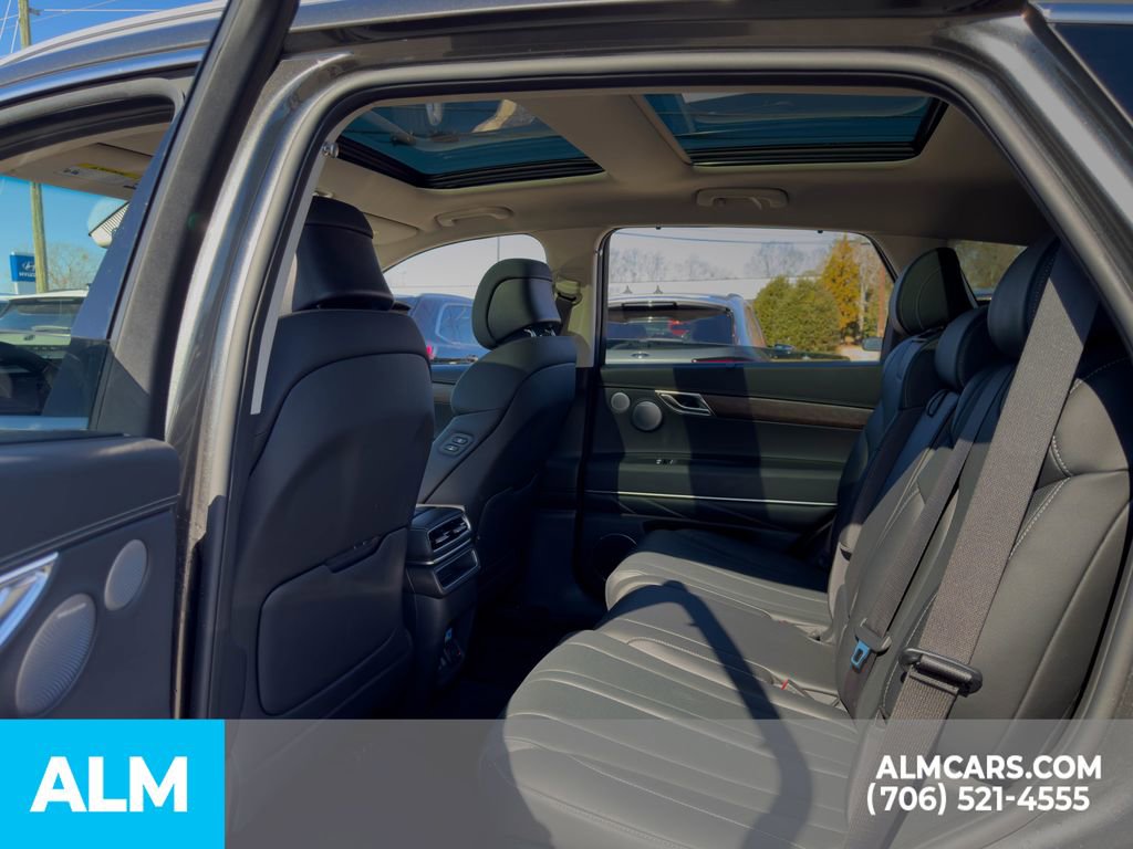 Used 2025 Genesis GV80 2.5T Advanced image 12