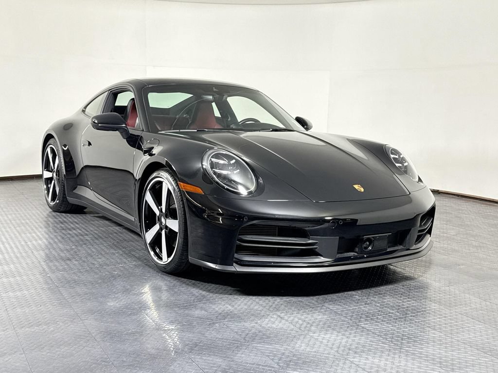 Certified 2025 Porsche 911 Carrera T RWD image 9