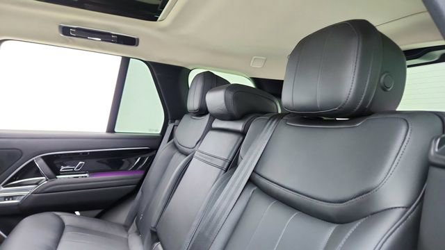 Used 2023 Land Rover Range Rover SE AWD/4WD image 28