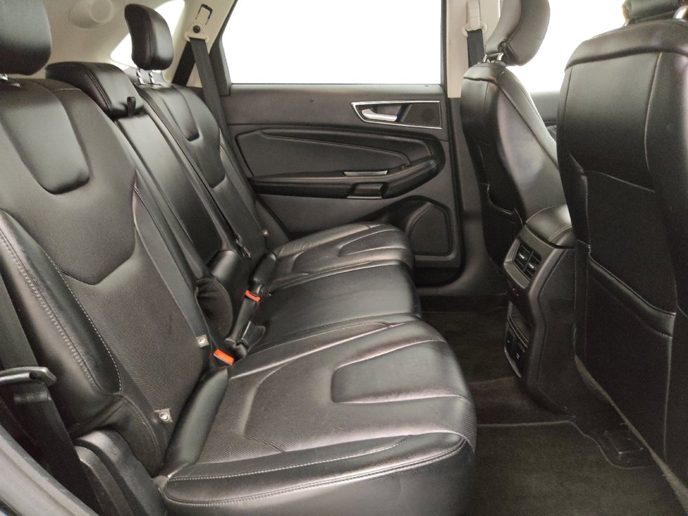 Used 2016 Ford Edge Titanium w/ Equipment Group 301A AWD/4WD image 19