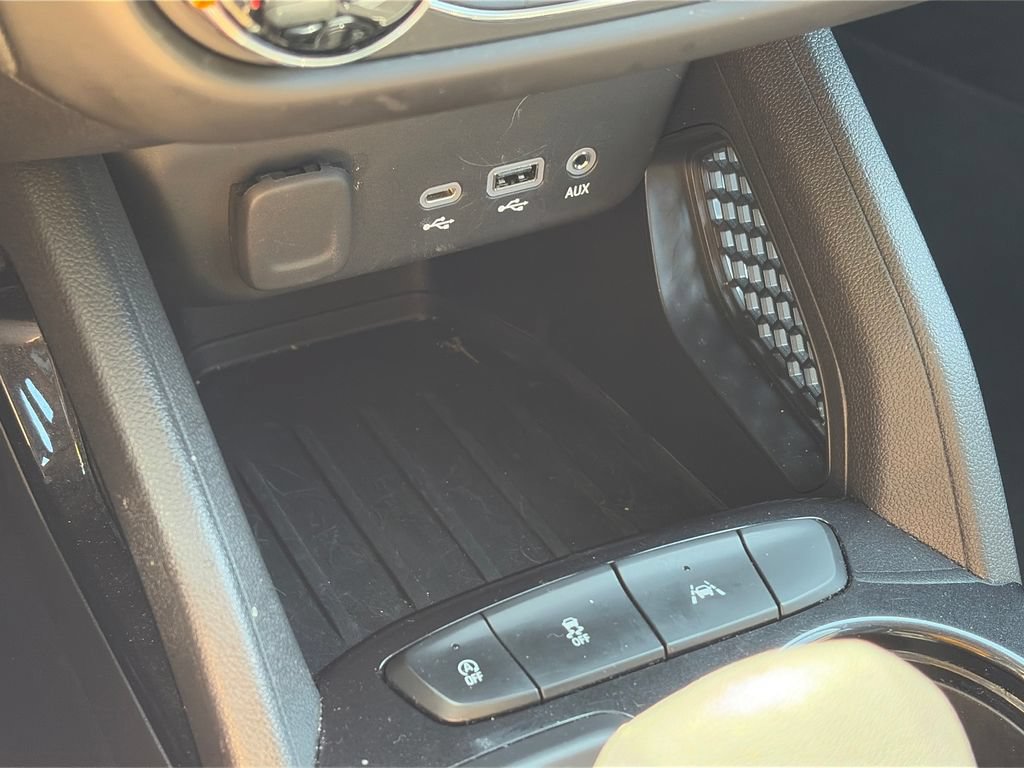 Used 2023 Chevrolet TrailBlazer LS FWD image 22
