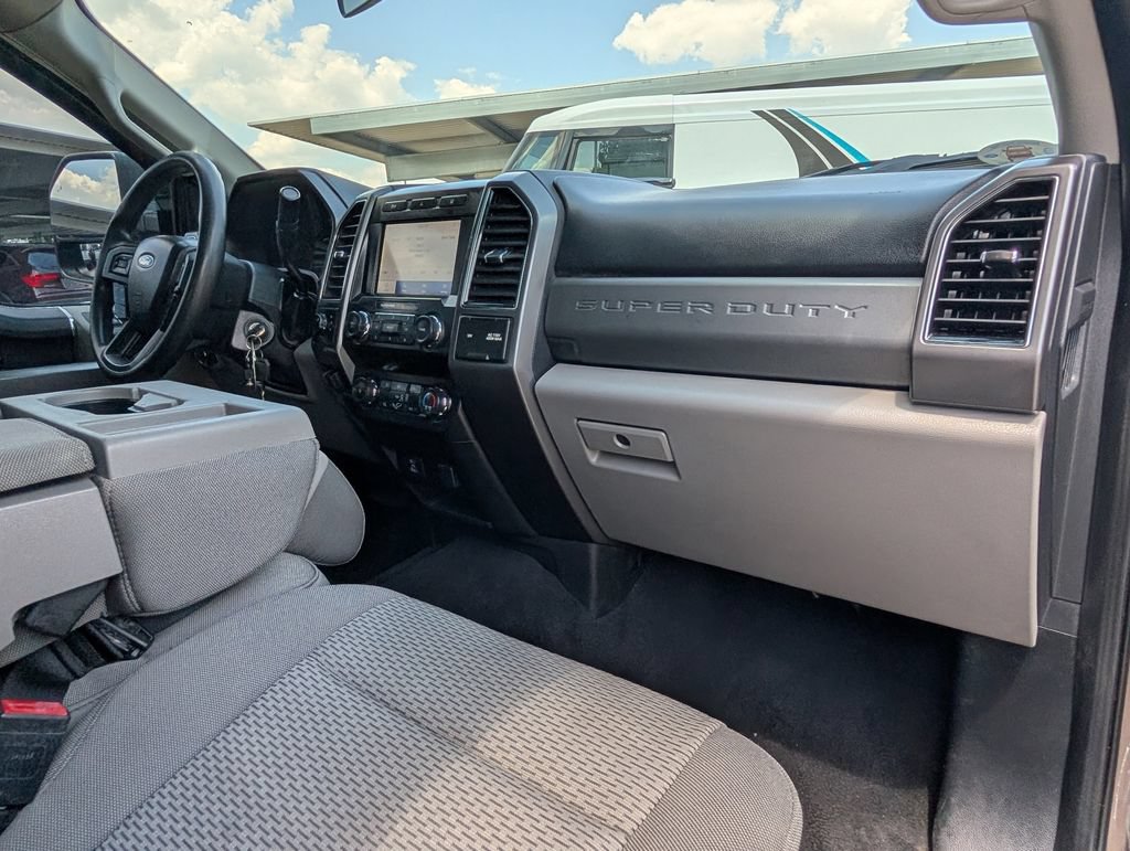 Used 2020 Ford F250 XLT AWD/4WD image 24