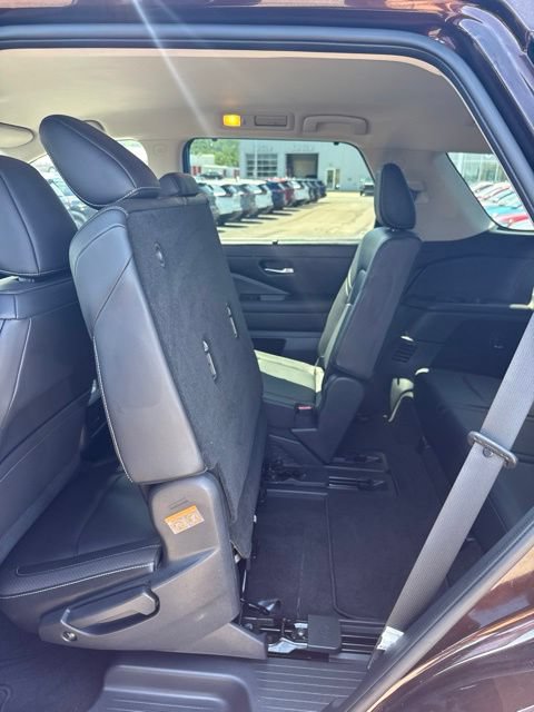 Certified 2022 Nissan Pathfinder SL AWD/4WD image 14