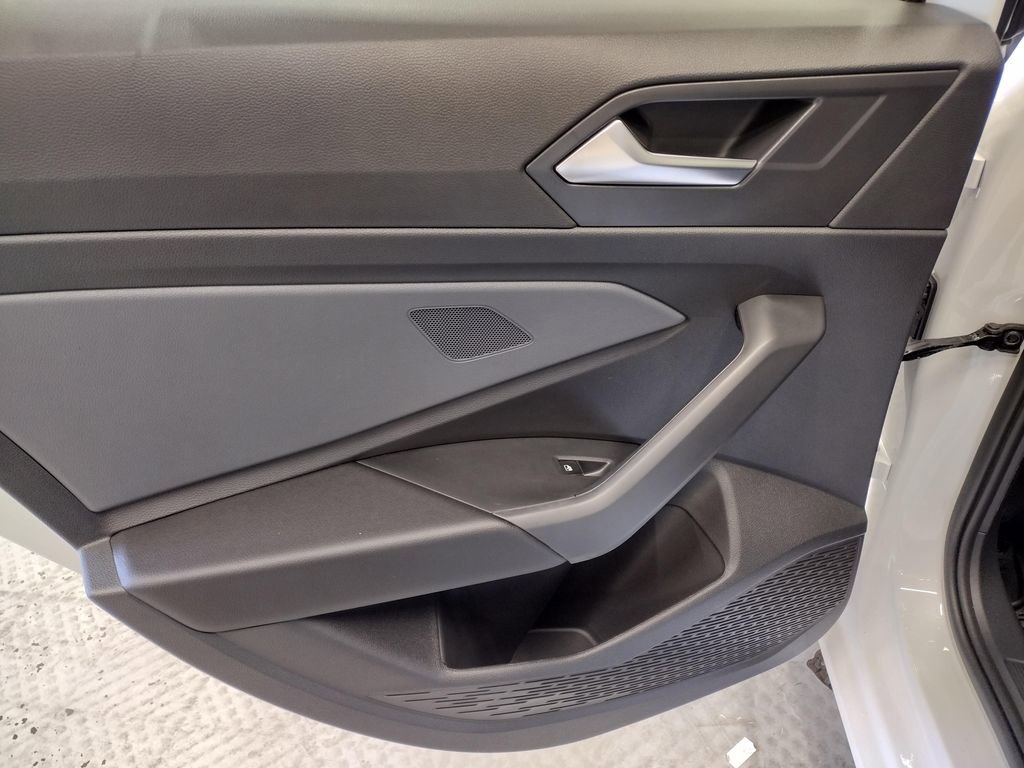 New 2026 Volkswagen Jetta SE image 21