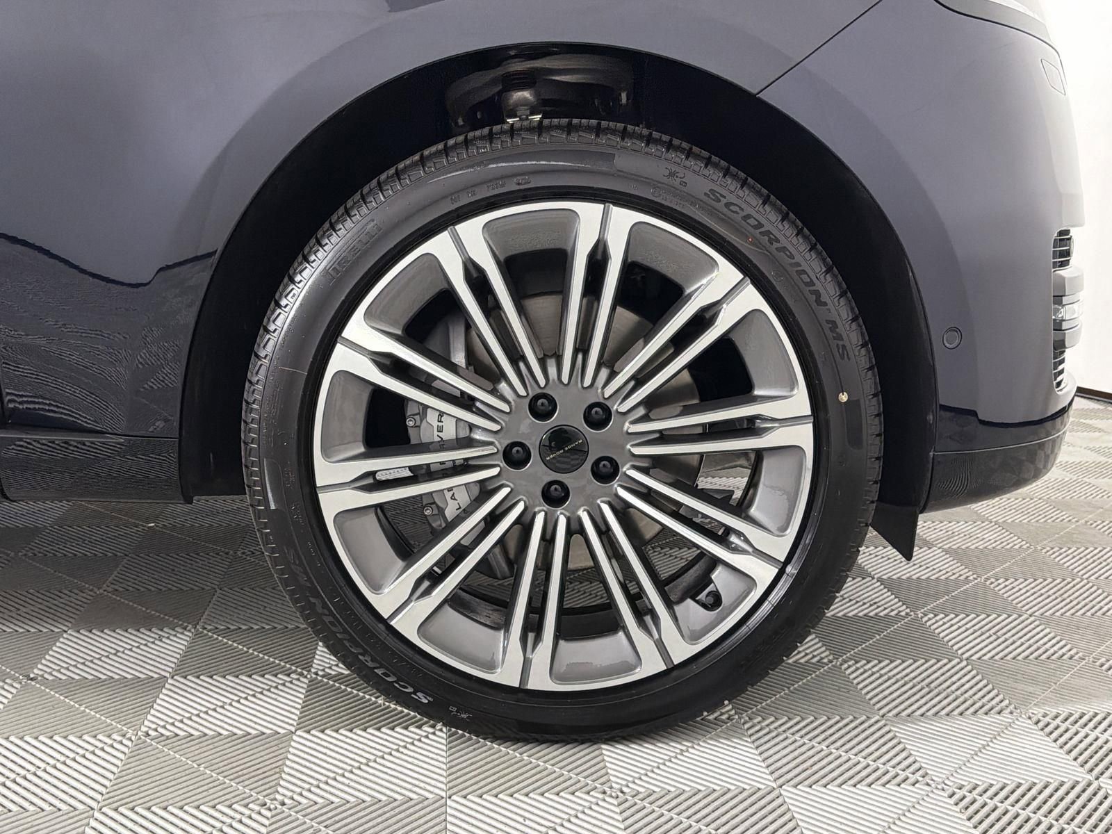 New 2026 Land Rover Range Rover SE image 35