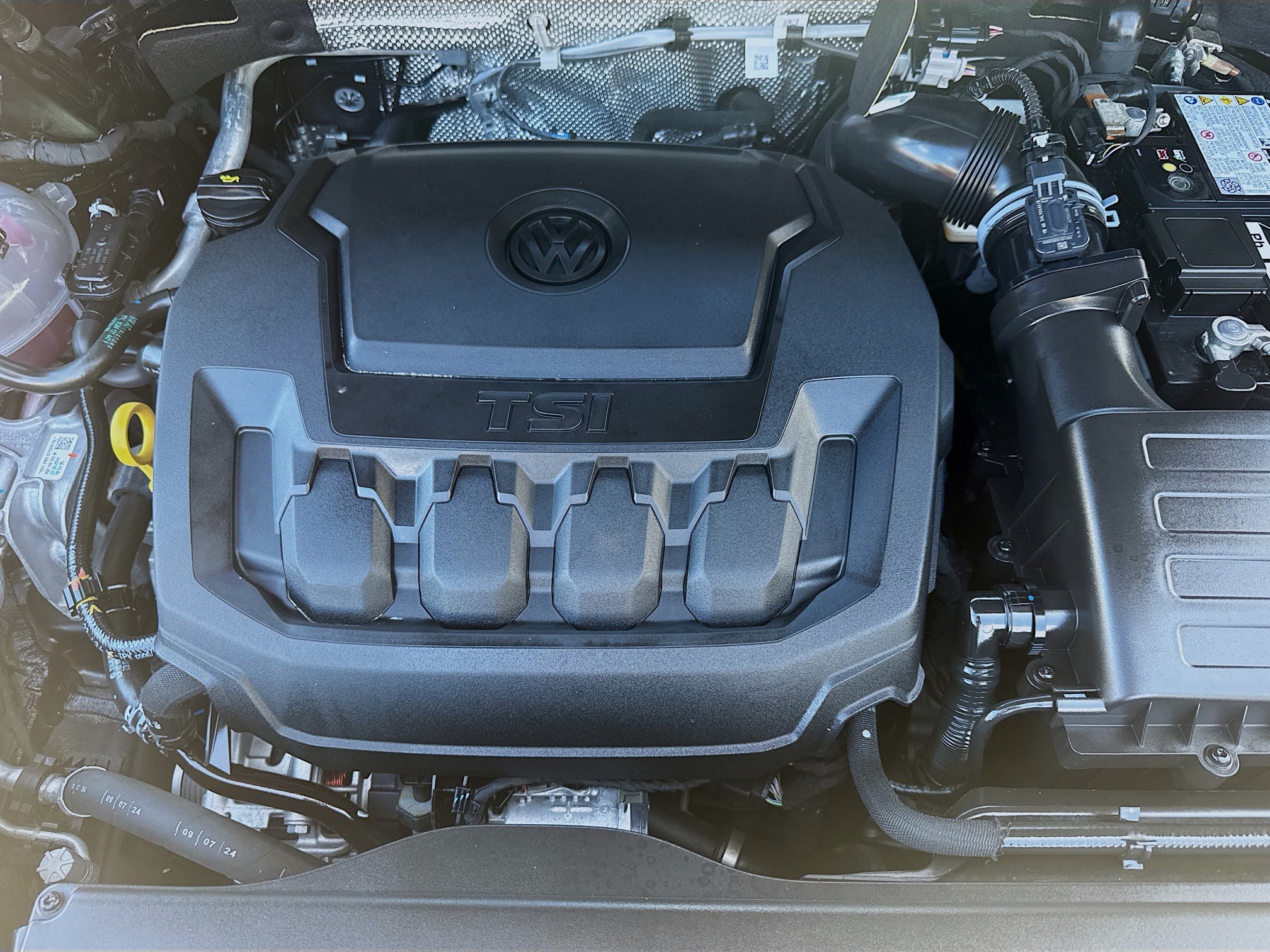 Certified 2024 Volkswagen Tiguan Wolfsburg Edition FWD image 35