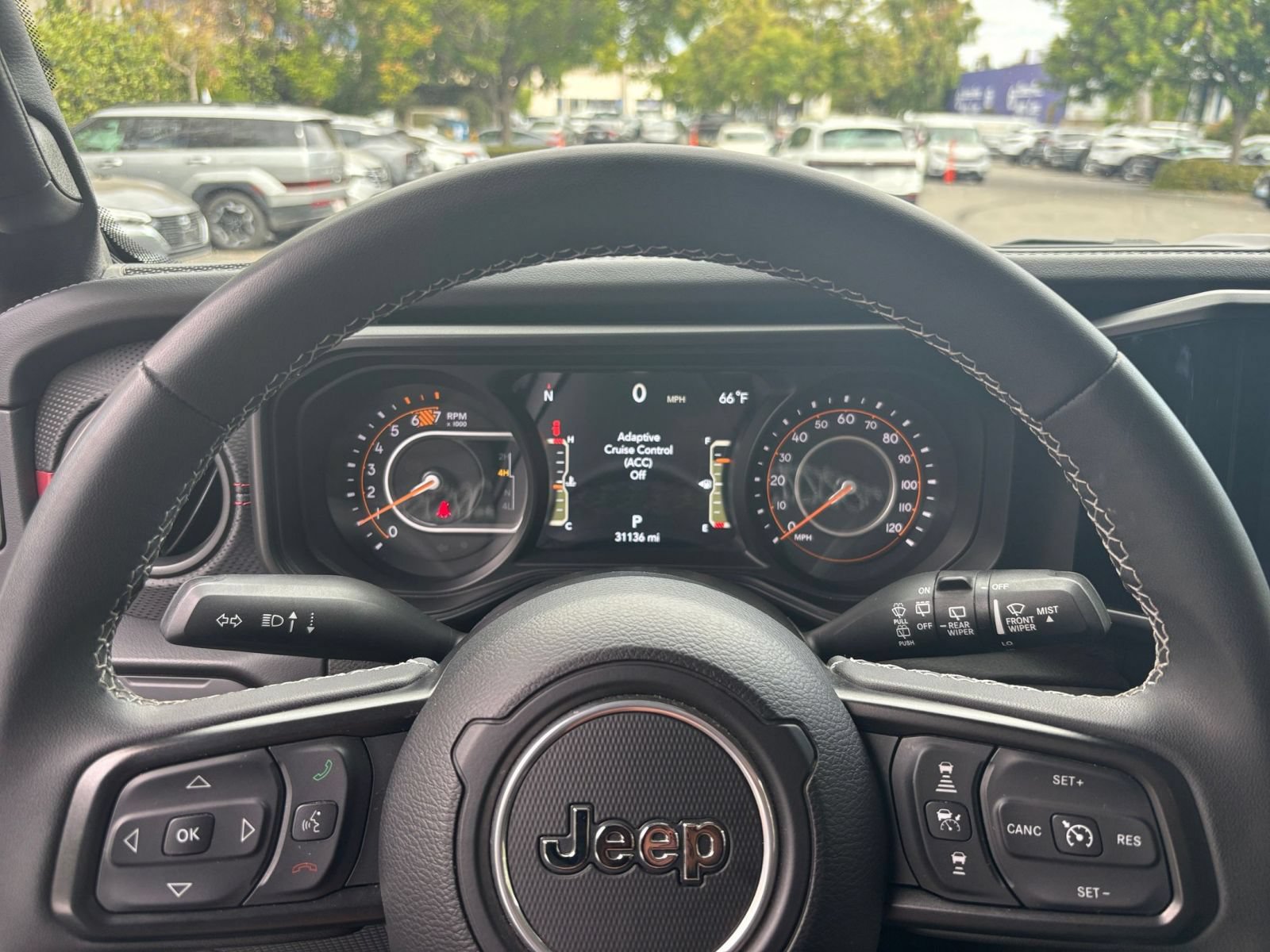Used 2025 Jeep Wrangler Unlimited Rubicon AWD/4WD image 46