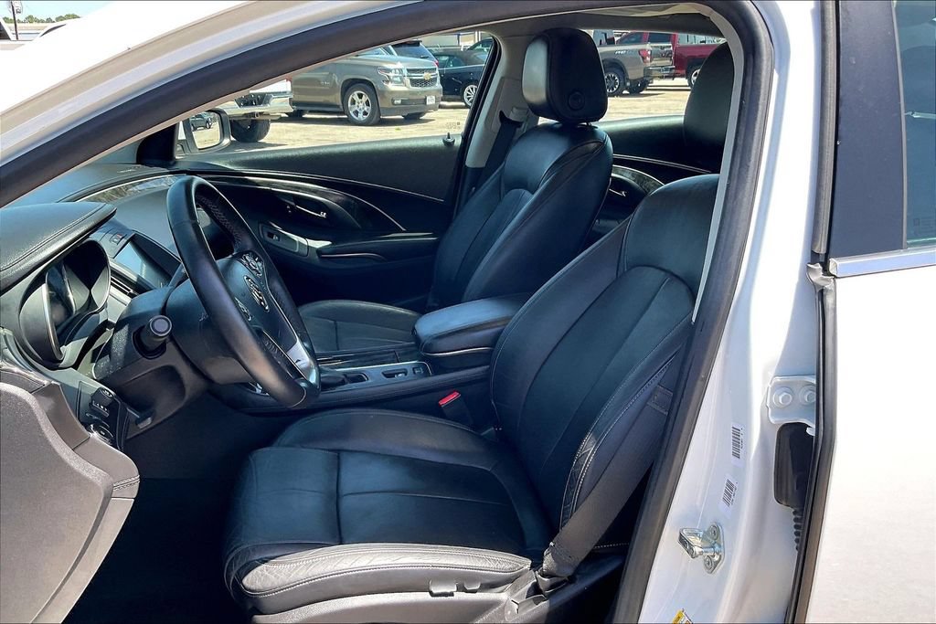 Used 2015 Buick LaCrosse Premium w/ Driver Confidence Package #1 FWD image 18