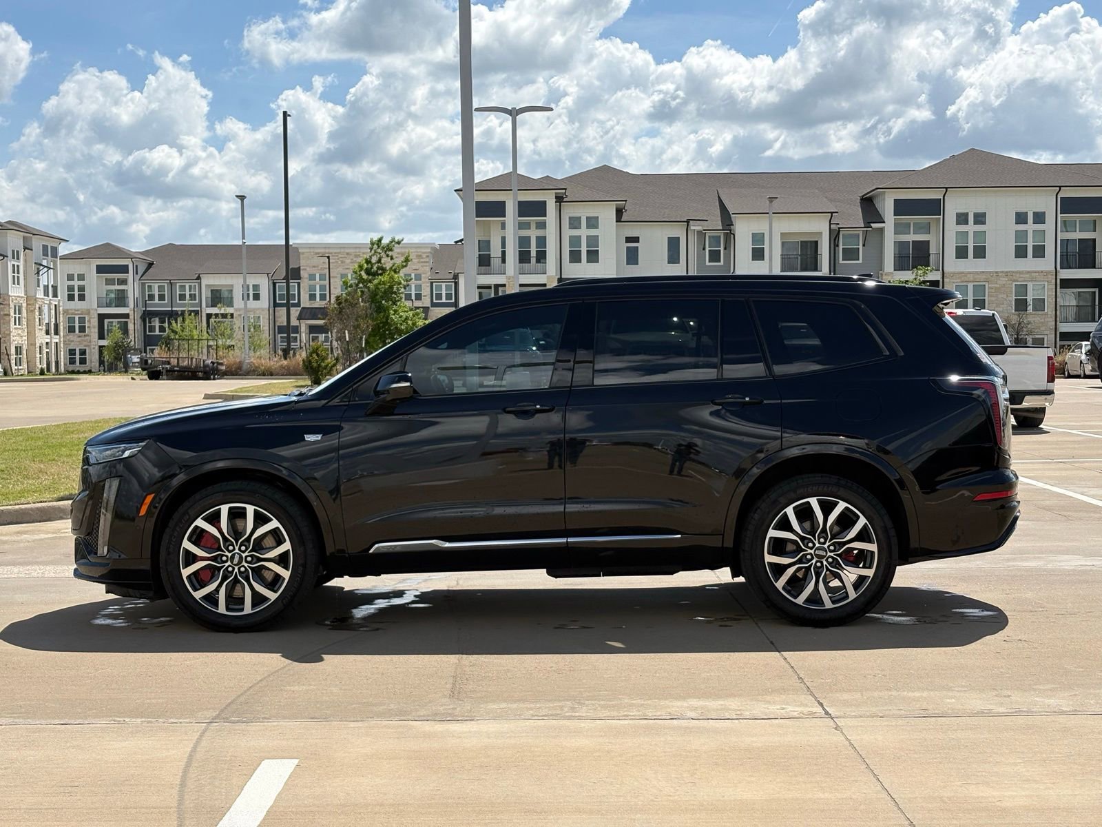 Certified 2023 Cadillac XT6 Sport w/ Technology Package image 4