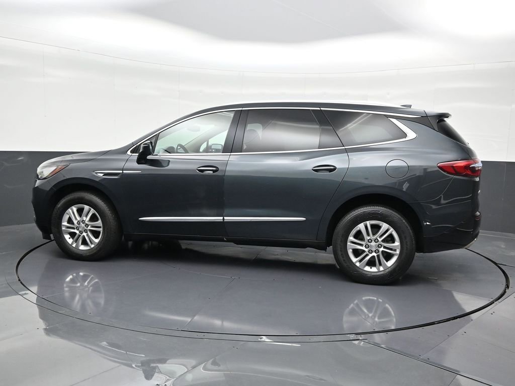 Used 2020 Buick Enclave Essence image 2