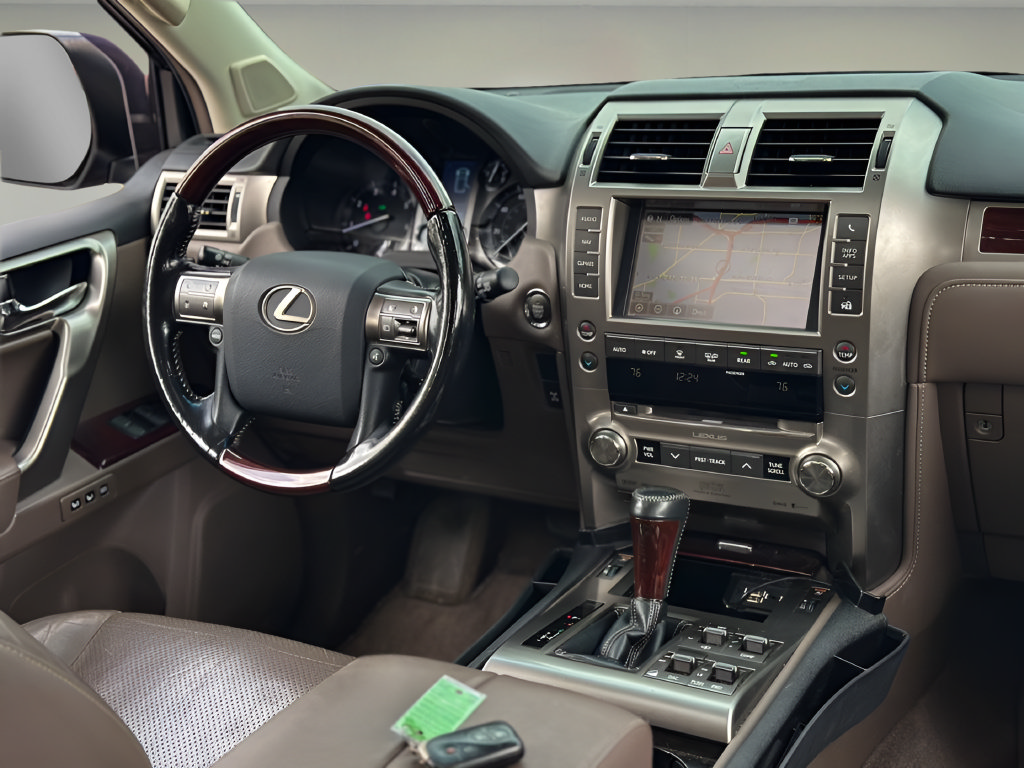 Used 2017 Lexus GX 460 Luxury w/ Preferred Accessory Package AWD/4WD image 6