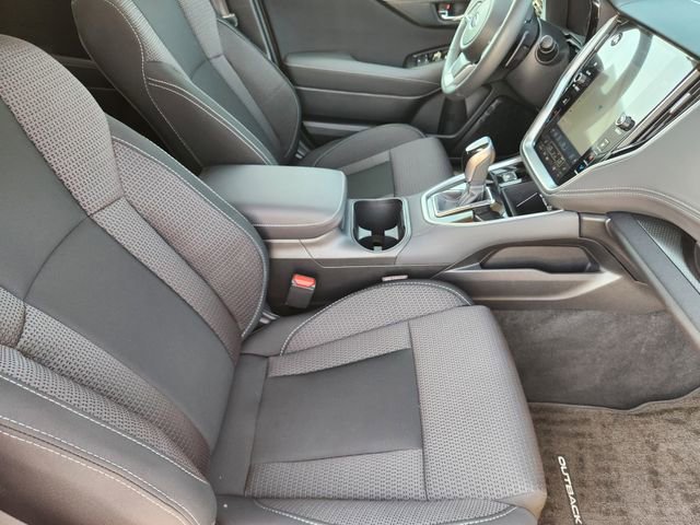 Certified 2025 Subaru Outback Premium AWD/4WD image 14