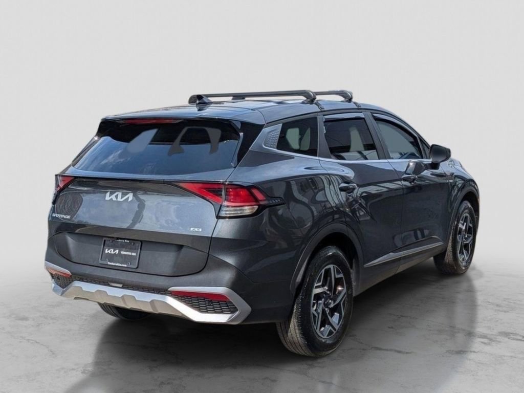 Certified 2024 Kia Sportage LX image 6