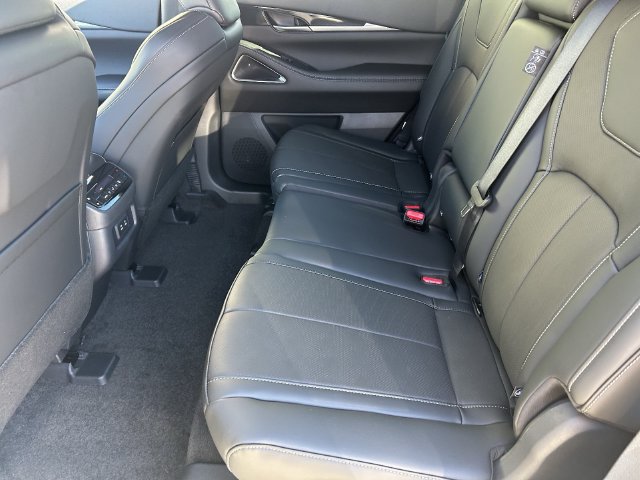 New 2027 INFINITI QX65 Sport AWD/4WD image 19