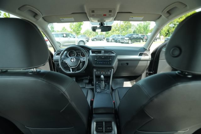 Used 2021 Volkswagen Tiguan SE AWD/4WD image 24