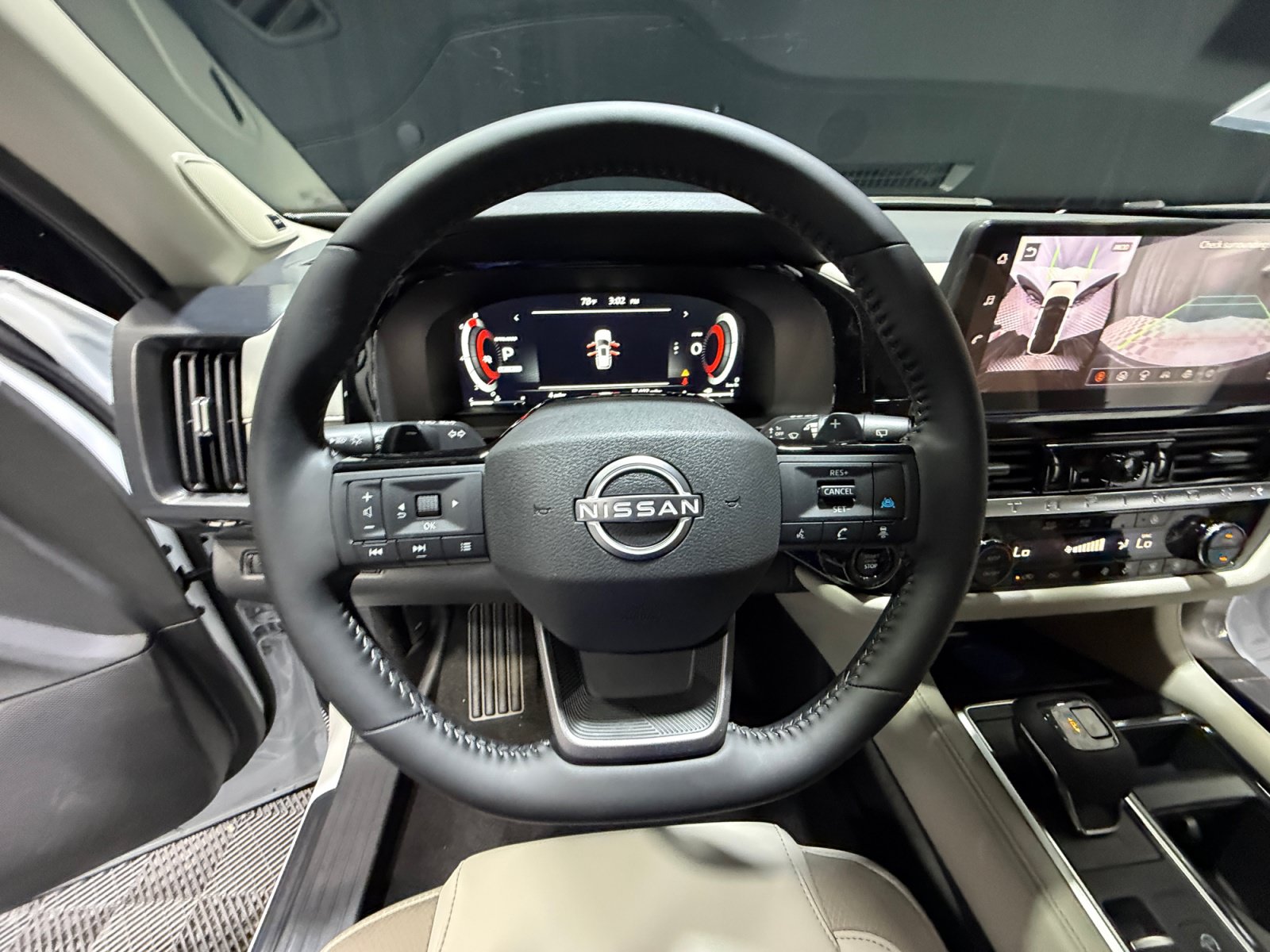 New 2026 Nissan Pathfinder SL FWD image 9