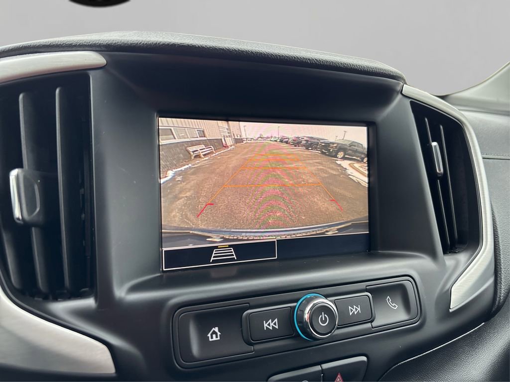Used 2024 GMC Terrain SLE AWD/4WD image 31