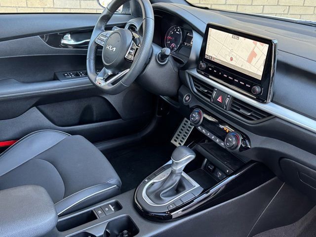 Used 2023 Kia Forte GT-Line w/ GT-Line Premium Package image 10