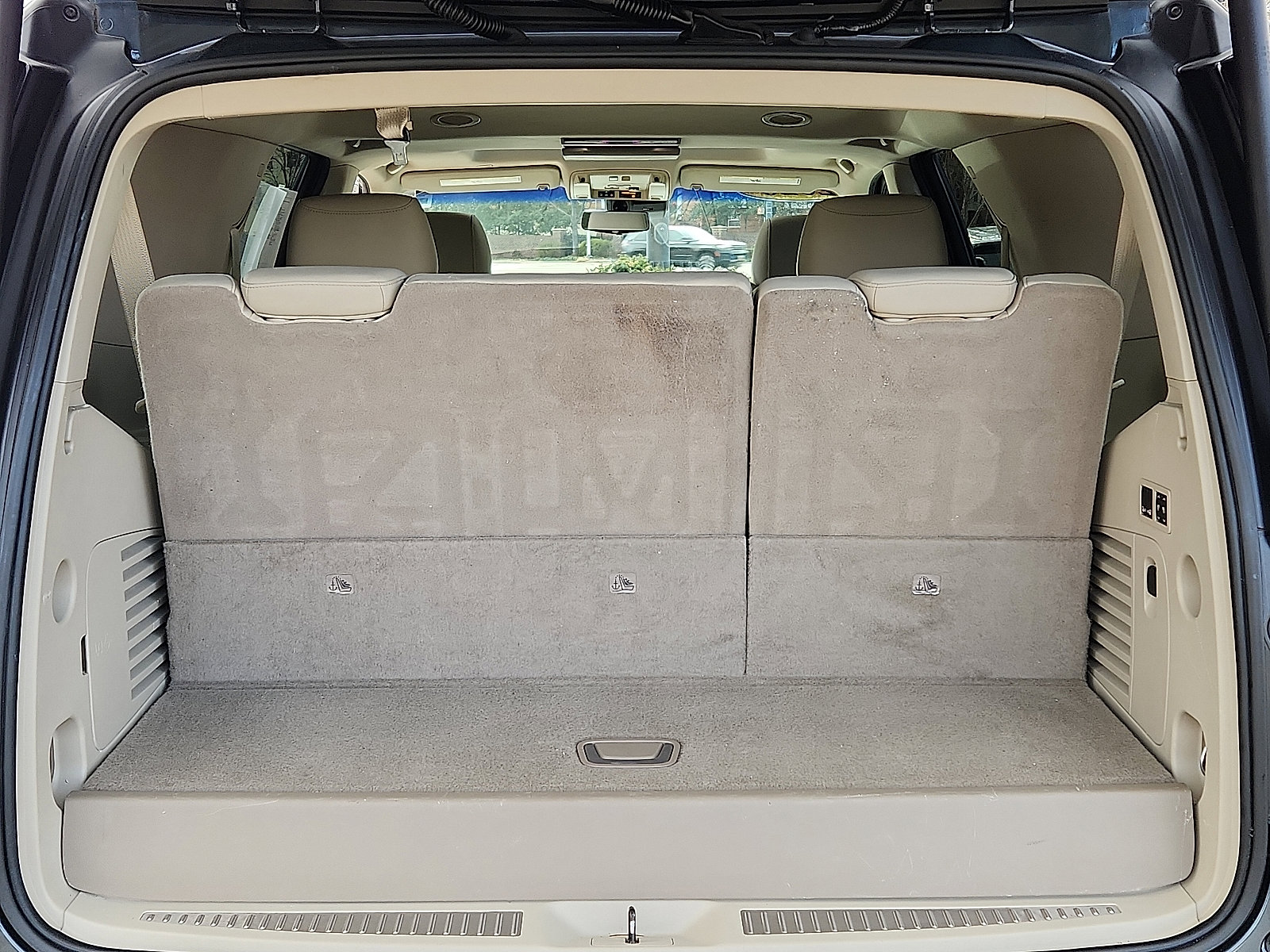 Used 2020 Cadillac Escalade Premium Luxury image 30