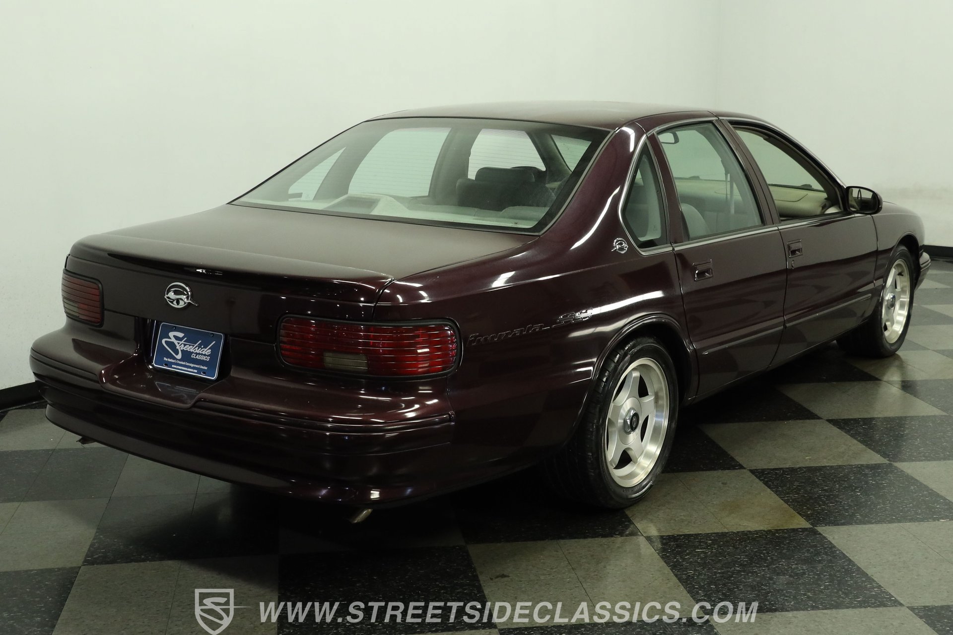 Used 1996 Chevrolet Impala SS RWD image 11