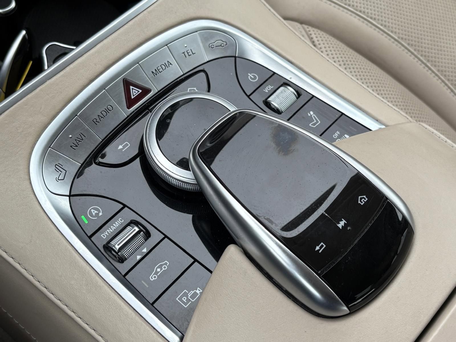 Used 2019 Mercedes-Benz S 560 Sedan image 25