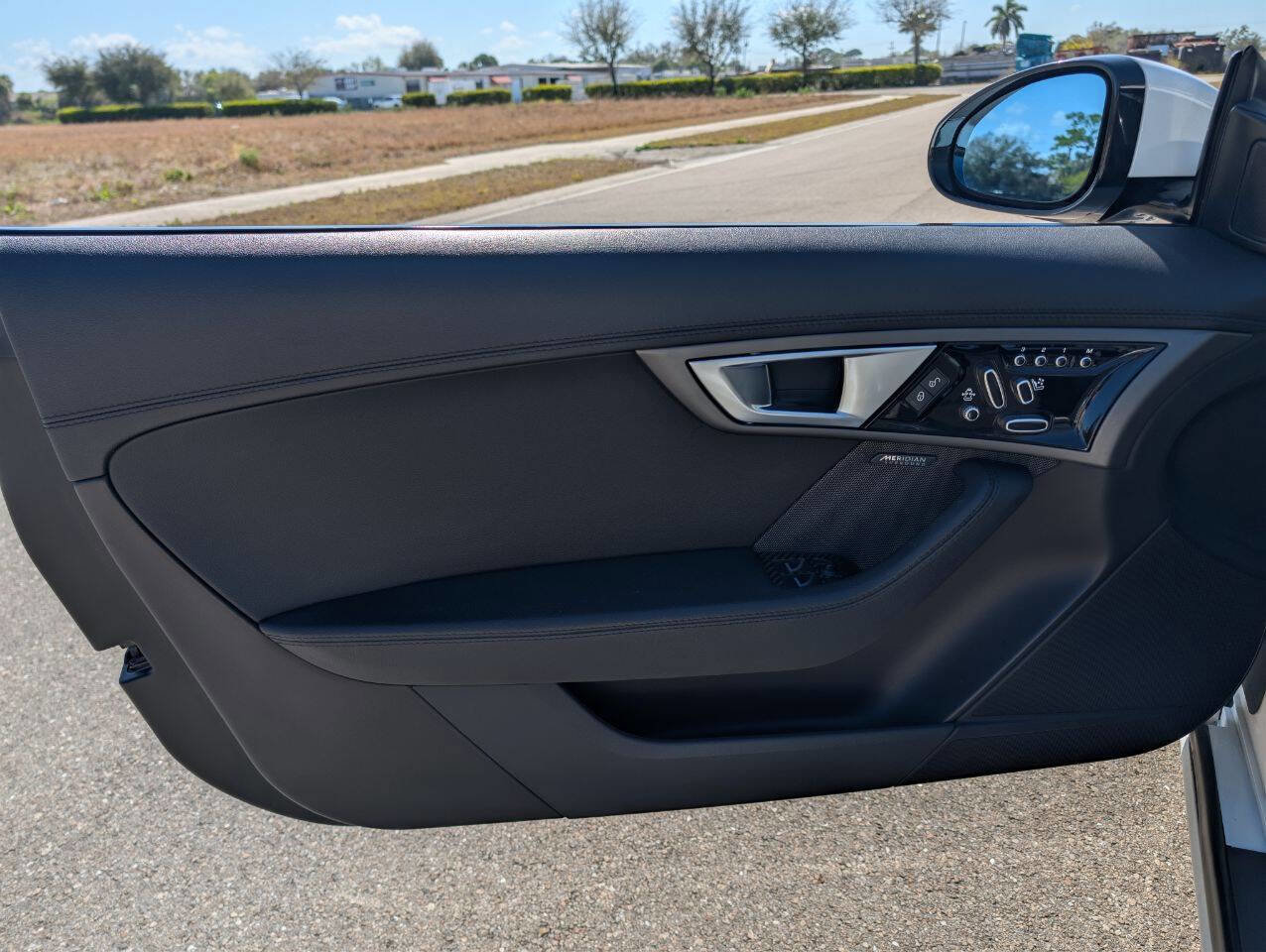 Used 2016 Jaguar F-TYPE Convertible image 12