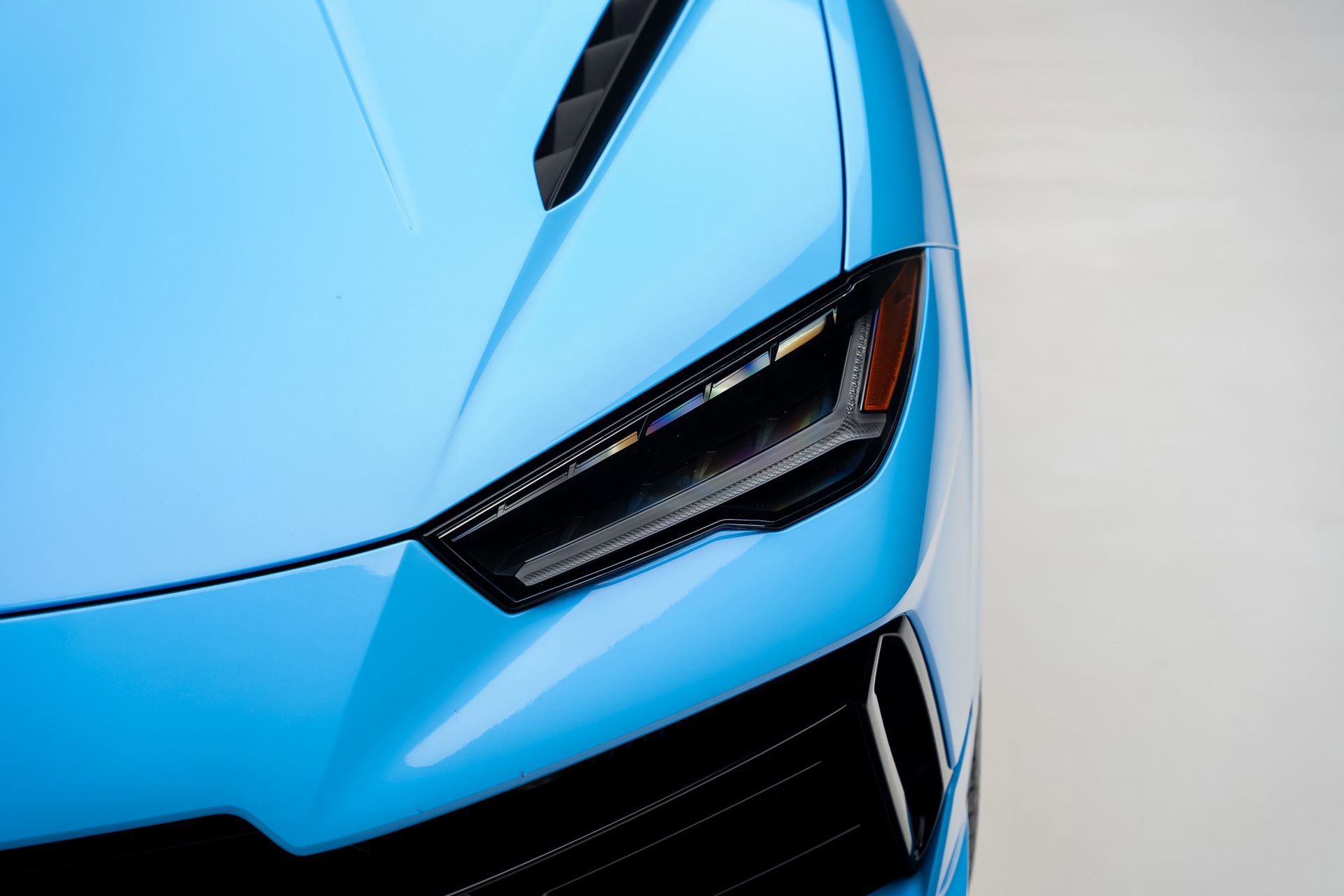 Used 2024 Lamborghini Urus S AWD/4WD image 11