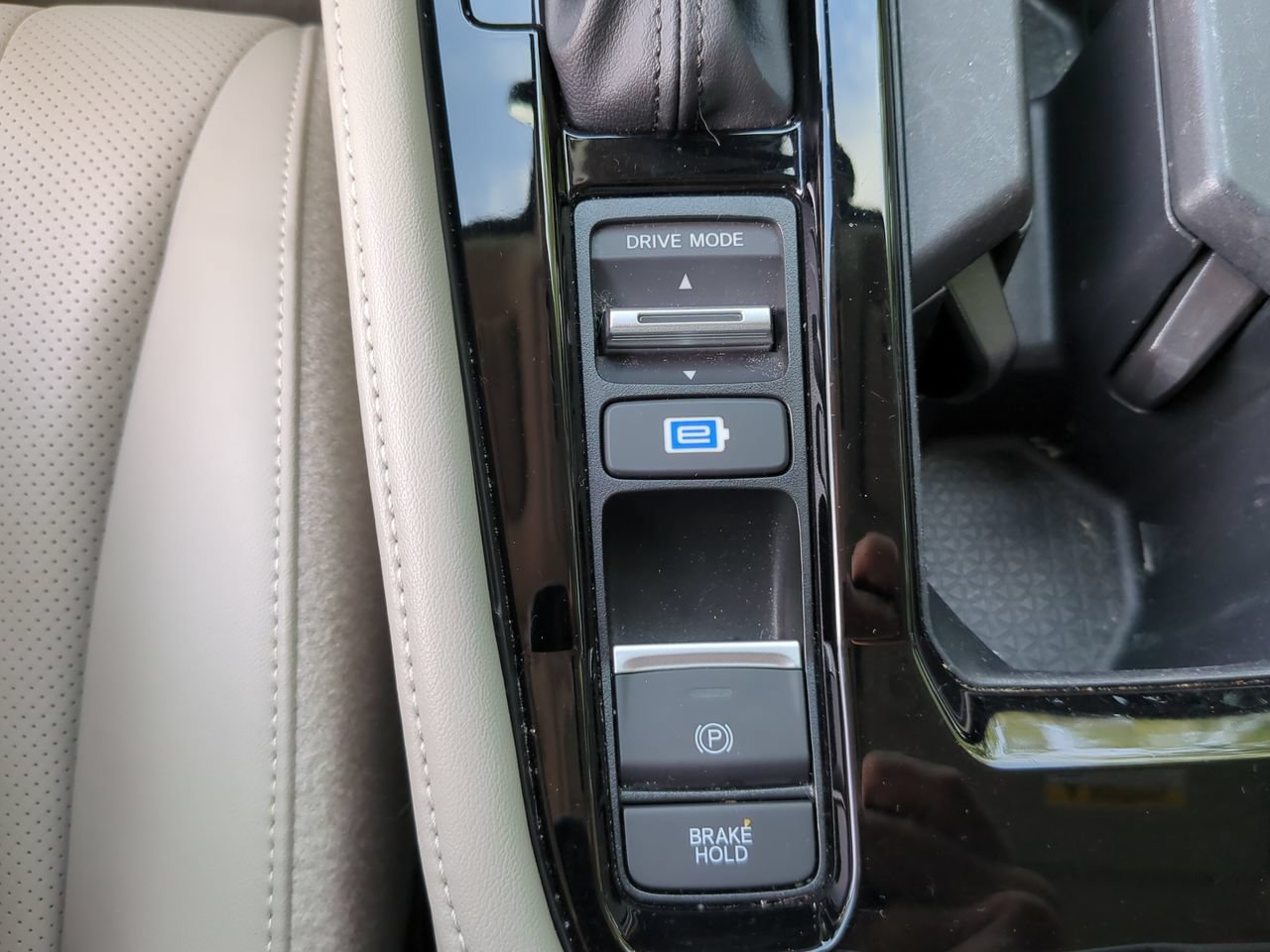 Certified 2023 Honda Accord Touring image 30