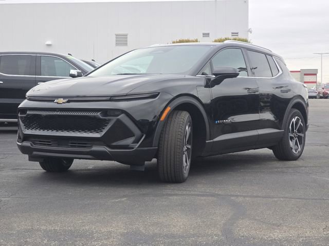 New 2026 Chevrolet Equinox EV LT image 12