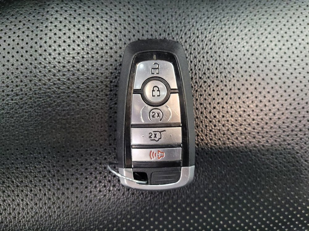 Used 2022 Ford Escape SEL FWD image 32