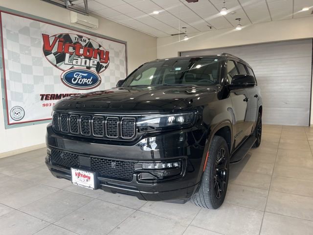 Used 2024 Jeep Wagoneer Series II image 2